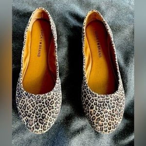 Lucky Brand Emmie suede leopard print round toe slip on ballet flats 6.5M /37